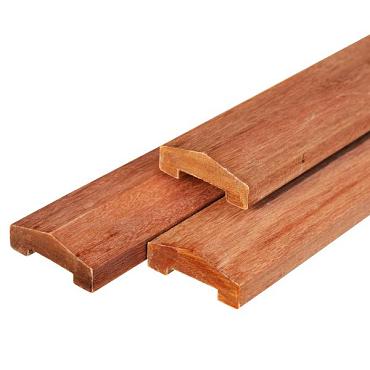 Afdeklat piramide 180cm (3-planks) hardhout voor recht scherm