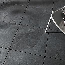 Slab EXTRA black crush 75x75x2cm